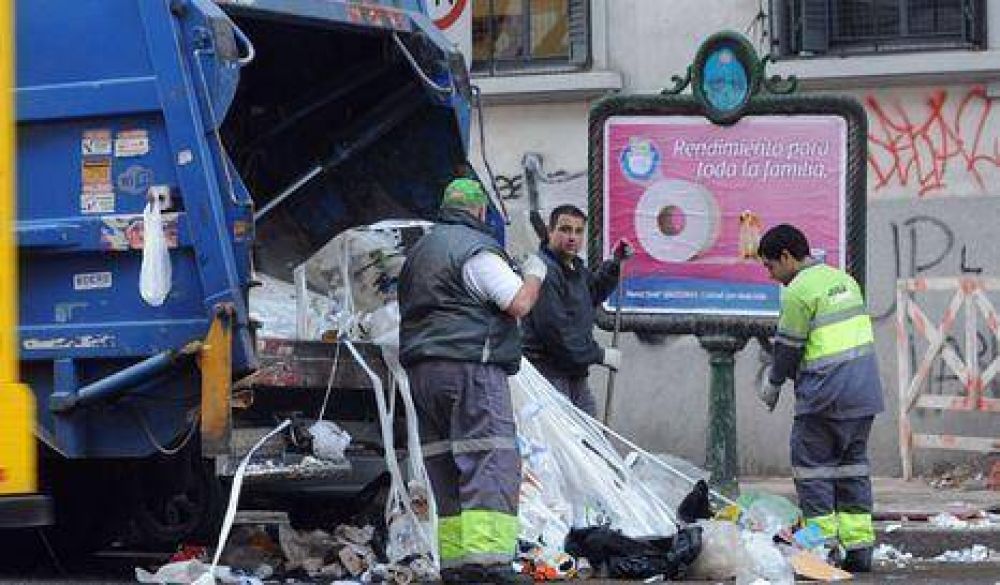 Retoman la recolecci�n de residuos pero el servicio se normalizar� hacia la tarde