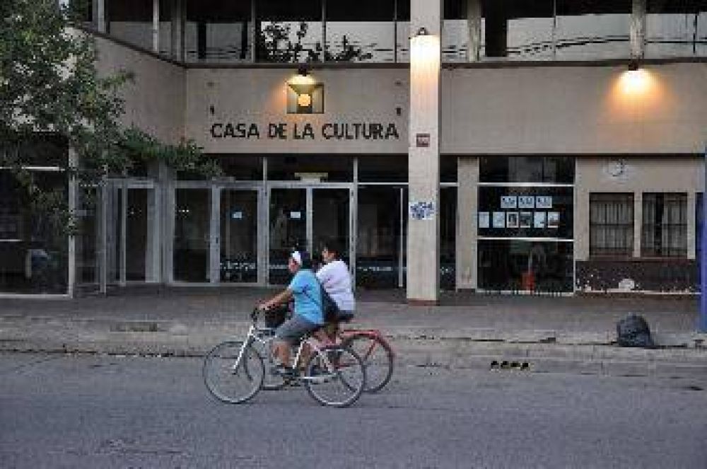 Casa de la Cultura de Roca denuncia irregularidades
