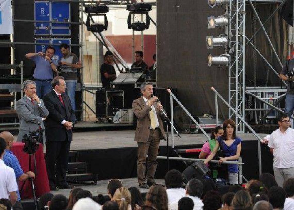 �En diciembre vamos a estar haciendo sus viviendas�
