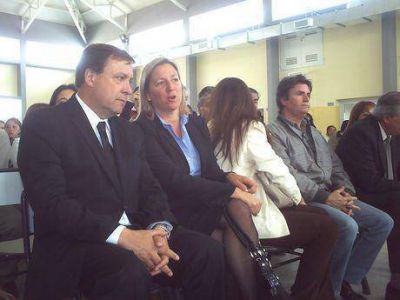Weretilneck habl� de una �mano pol�tica� en el destrozo de escuelas