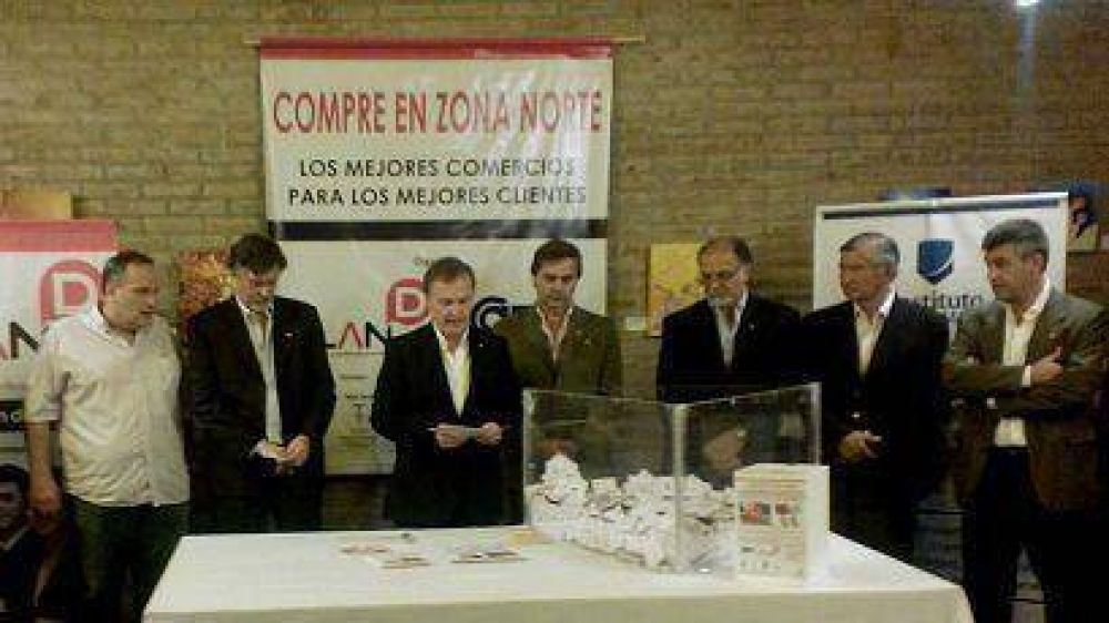 Plan D y las c�maras de comercio de zona norte premiaron a vecinos