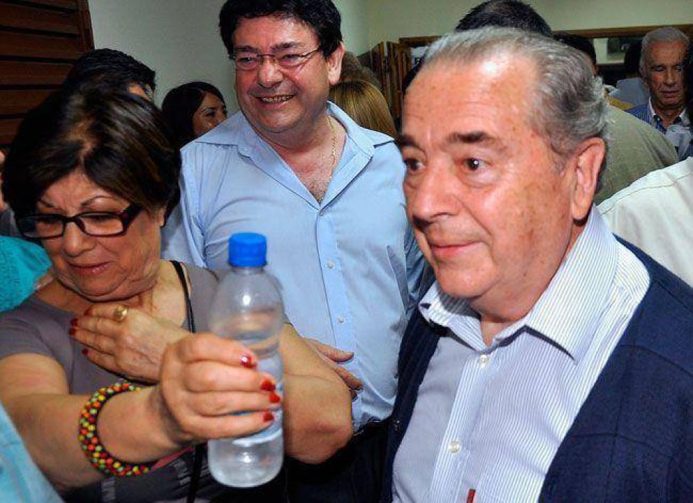 "No somos destituyentes", aclara el vernismo