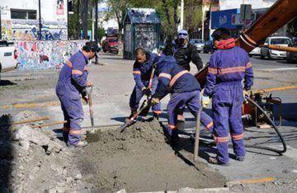 Hormigonado de baches en distintas arterias