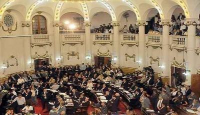 No van ni dos meses de sesiones y un legislador del PJ ya falt� a la mitad de sesiones y un legislador del PJ ya falt� a la mitad