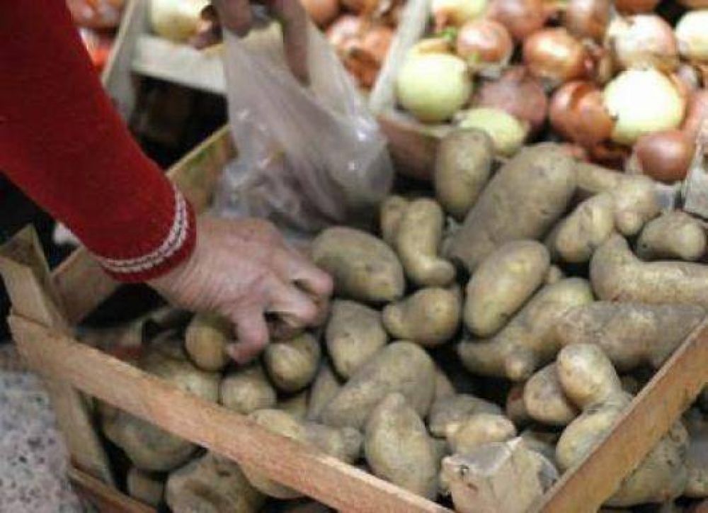 Por lluvias prev�n otro aumento en el precio de la papa