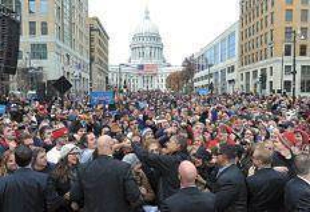 Obama y Romney, ante la pelea m�s esperada
