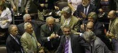 El oficialismo conf�a en aprobar el adelantamiento de las elecciones 