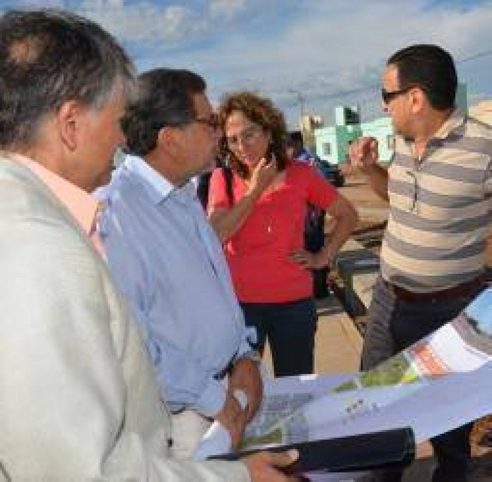 Beder defendi� su pol�tica de lucha contra el d�ficit habitacional