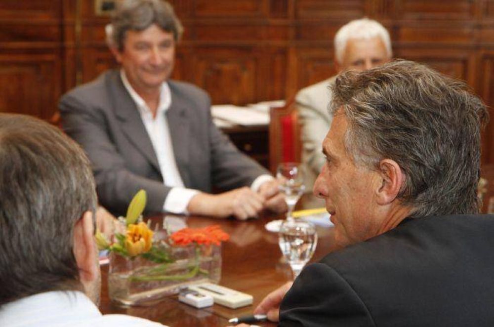 Convenios con intendencias de C�rdoba y Santa Fe