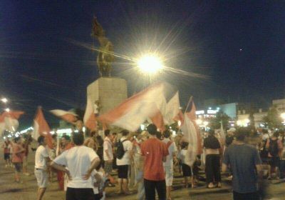 A pesar de la suspensi�n del cl�sico, la hinchada de Luj�n igual realiz� el �banderazo�