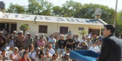 CAPITANICH INAUGUR� 10 VIVIENDAS EN EL BARRIO MTD �17 DE JULIO� DE RESISTENCIA