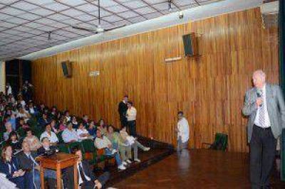 Buscan mejorar facturaci�n y recaudaci�n en hospitales