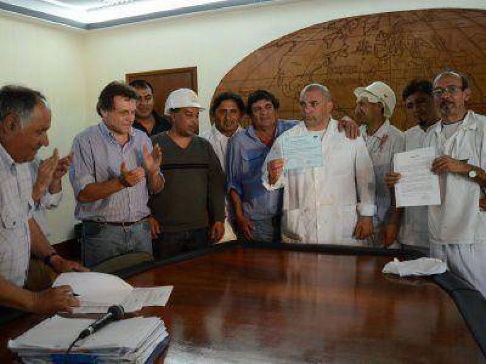 COOPERATIVISTAS YA TIENEN HABILITACI�N PARA EXPLOTAR EL EX SADOWA