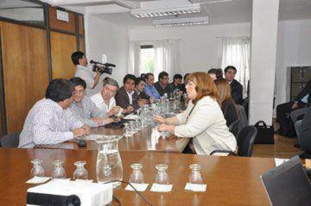 Los acuerdos con Naci�n e YPF ser�n ratificados sobre tablas