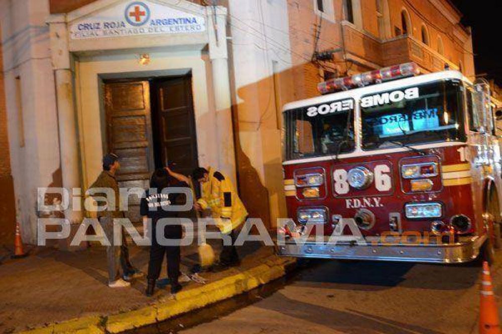 Evacuaron la Cruz Roja por un posible ataque de abejas