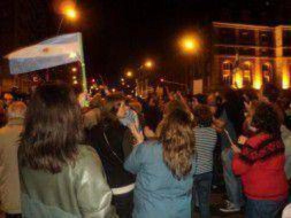 8N: Lugares de convocatoria en el pa�s y el mundo para el cacerolazo