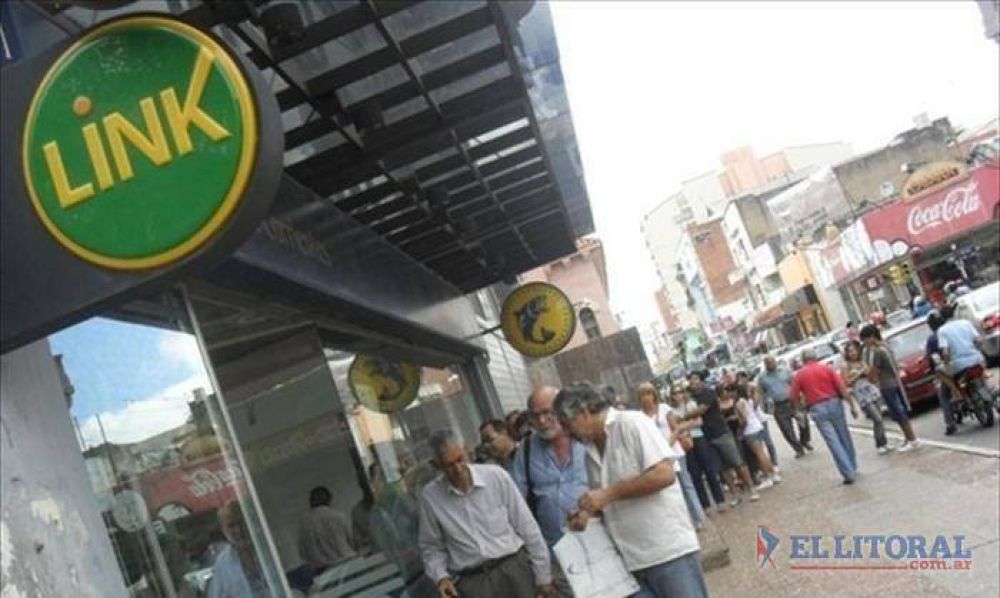 El Gobernador descart� aumento salarial pero dijo que se eval�a un plus navide�o