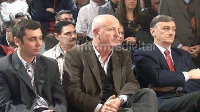 El socialismo entrerriano pide desagravios en las legislaturas de la provincia	