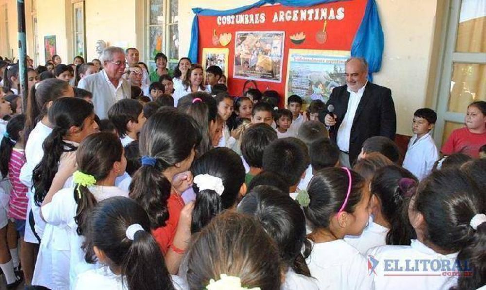 Saladas: j�venes emprendedores y productores rurales recibieron subsidios