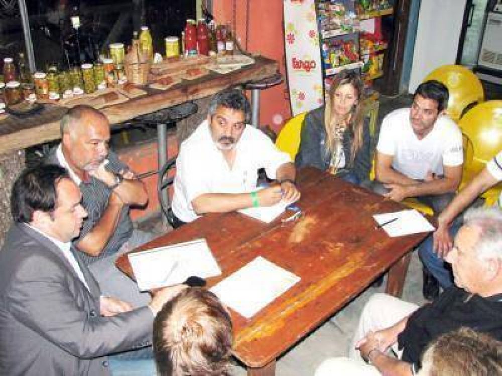 Obras de gas, telefon�a e Internet en tres barrios