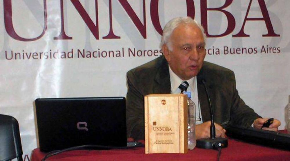 Senigagliesi, distinguido por la Academia Nacional de Agronom�a y Veterinaria