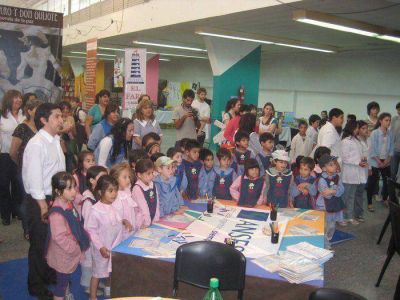 Pe�a Digital de ANSES en la Feria del Libro