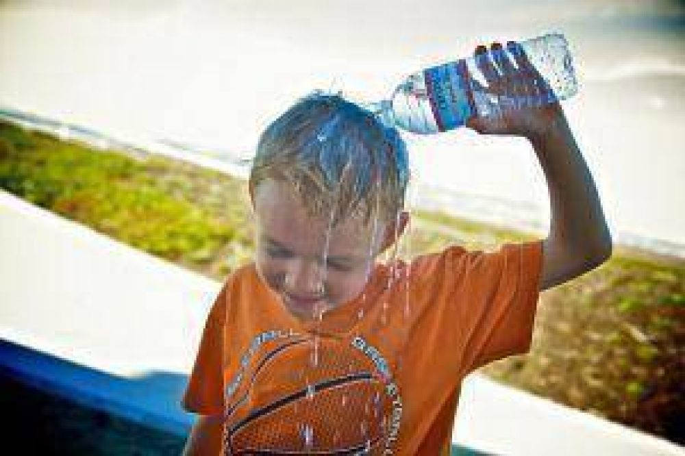 Por la ola de calor aumentaron un 20% las consultas en hospitales