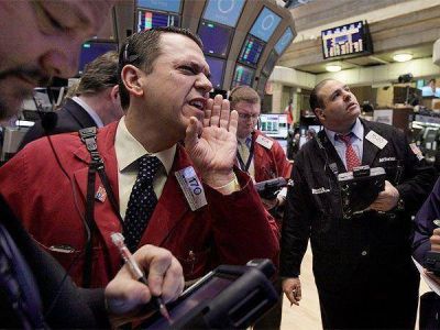 El Riesgo Pa�s vuelve a superar los 1.100 puntos