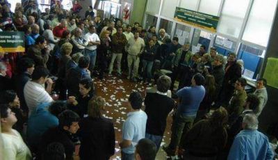 Proponen que Mestre gobierne con tope salarial