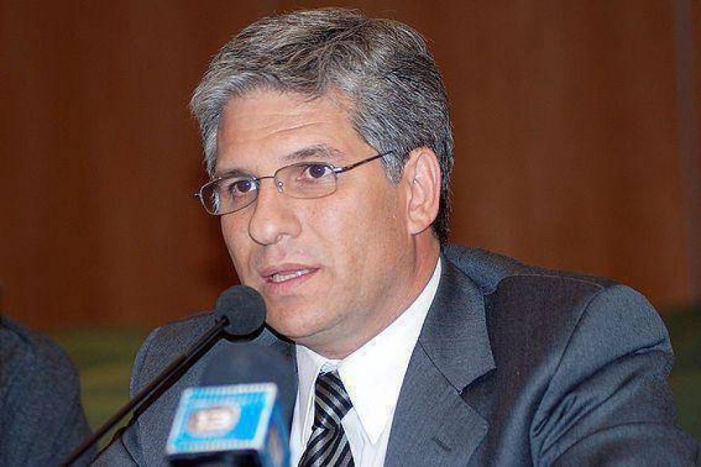 Integraci�n: Poggi participar� de una reuni�n con intendentes Chilenos