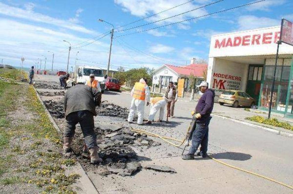 El Municipio contin�a con el mejoramiento del estado de la calle Thorne