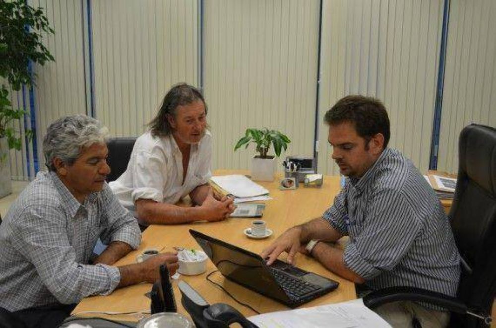 El Ministro del Campo recibi� al Intendente de Cortaderas