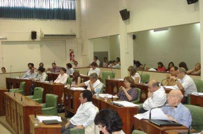 Debate por el estacionamiento restringido en Acassuso