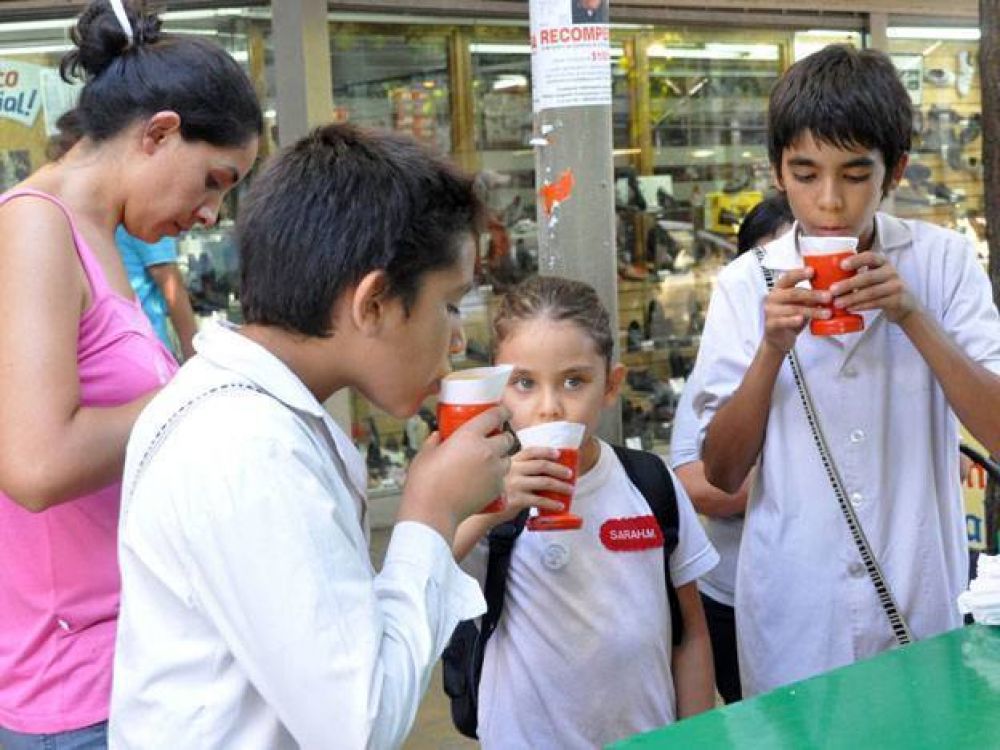 En San Juan no suspender�n las clases por la ola de calor