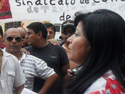 Taxis y remises amenazan con medidas de fuerza