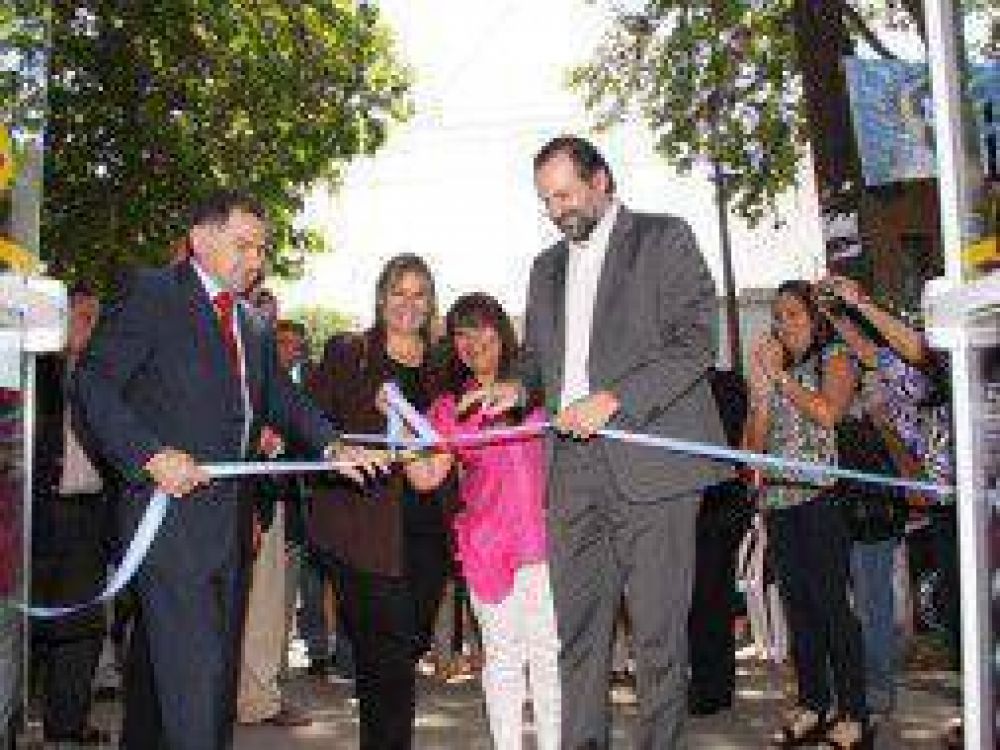 Intendente Pereyra inaugur� sede del Pami en Florencio Varela