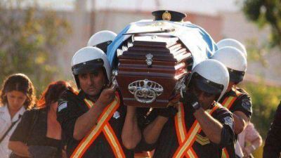 Profundo dolor por la muerte del polic�a baleado en barrio Victoria