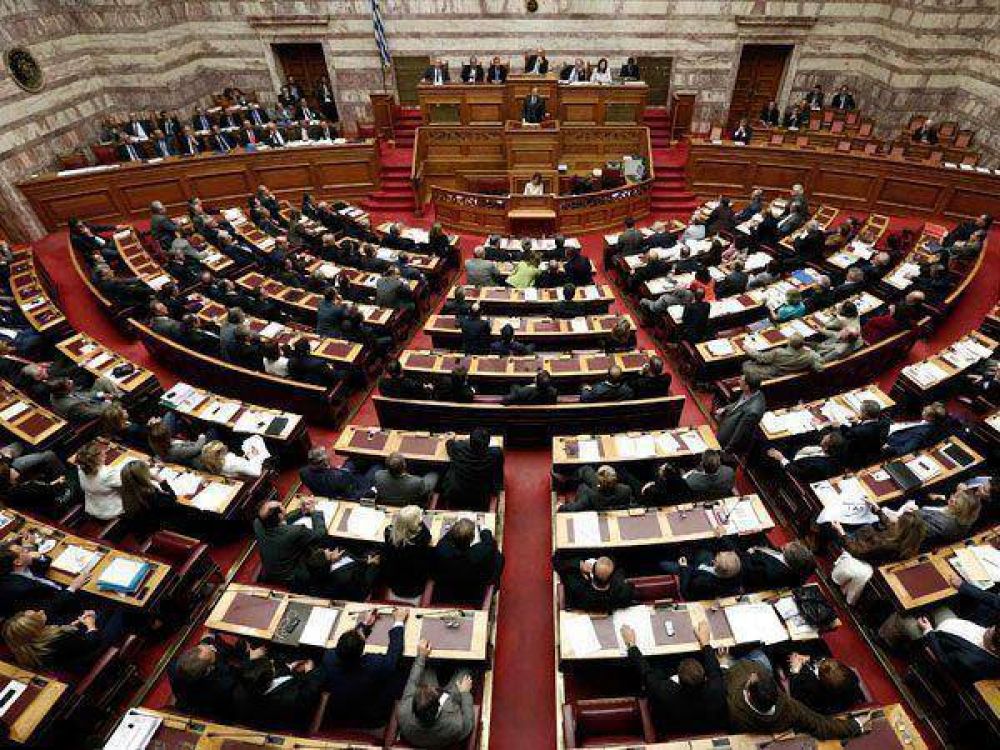 Grecia aprob� el ajuste en medio de protestas