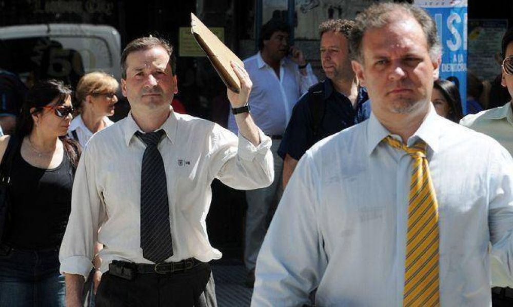Contin�a vigente el alerta amarillo por la ola de calor en toda el �rea metropolitana