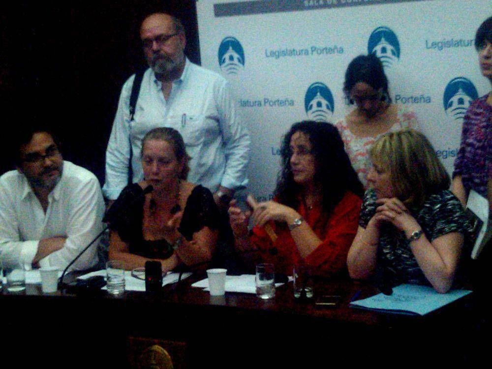 Legisladores porte�os denunciaron el incumplimiento de los derechos de ni�os en la Ciudad