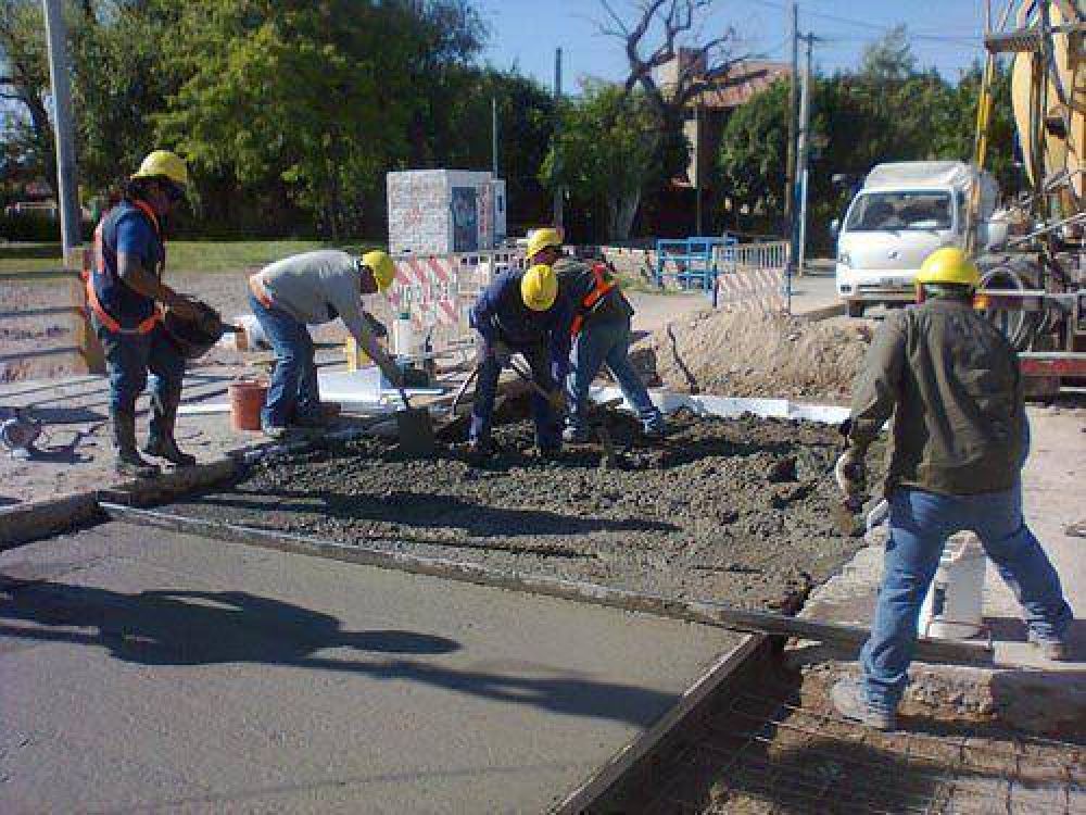 Reparan el puente en calle Mendoza