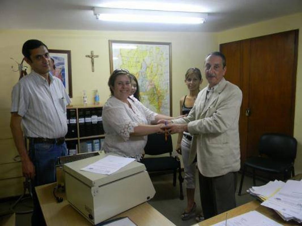Insumos para el hospital de Andalgal�
