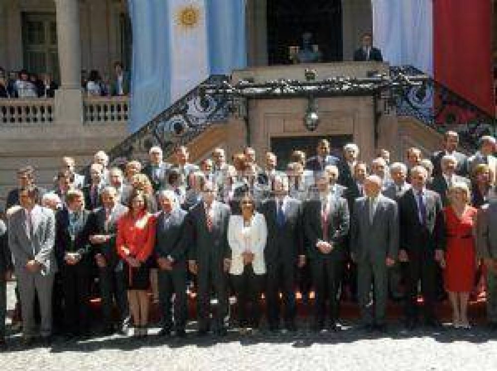 Catamarca cosech� apoyo para el Complejo Aduanero Las Grutas