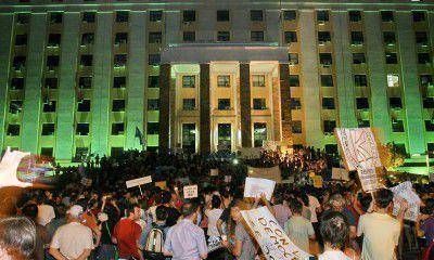 La manifestaci�n del 8N culmin� en Mendoza en Casa de Gobierno 