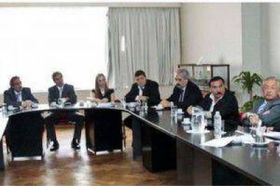 Garantizan fondos para reactivar la obra p�blica y construir mas de 2 mil viviendas en Jujuy