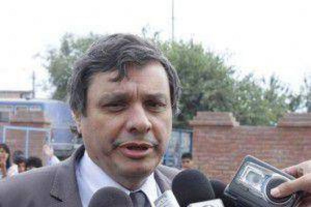 "Crean situaci�n de conflicto as� afiliados piensan que hacen m�s gesti�n"
