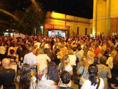 Miles de puntanos se prendieron al 8N
