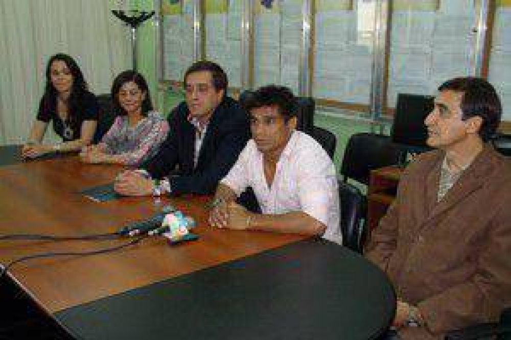 El ex jugador de Boca, el formose�o Hugo Ibarra inst� a los formose�os a donar sangre