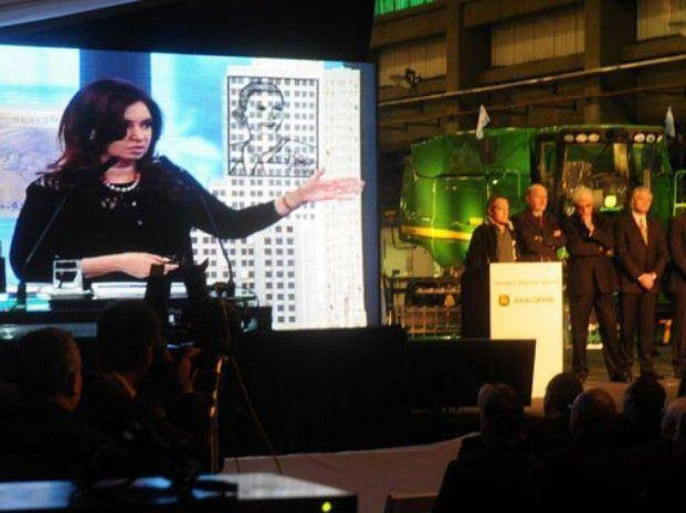 Cristina vuelve a Santa Fe con una agenda de inauguraciones fabriles