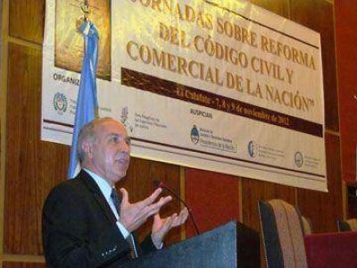 Lorenzetti: �Es dif�cil imponer un modelo a una sociedad multicultural�